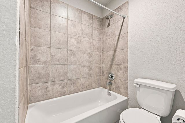 1006 Terlan Dr, New Braunfels, TX 78130