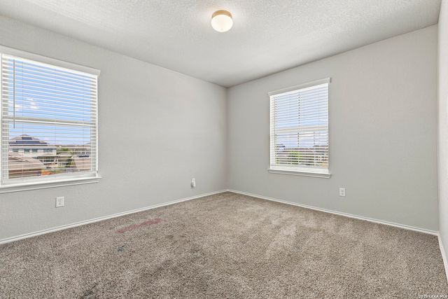 1006 Terlan Dr, New Braunfels, TX 78130
