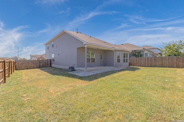 1006 Terlan Dr, New Braunfels, TX 78130