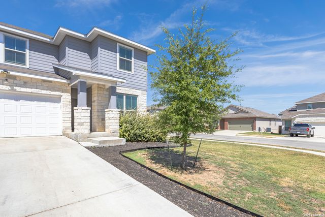 1006 Terlan Dr, New Braunfels, TX 78130
