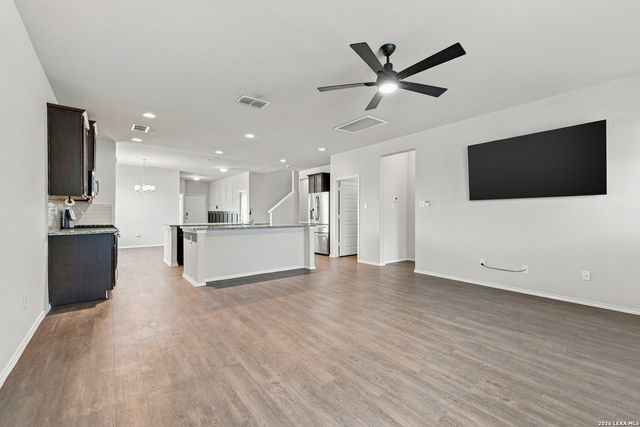 1006 Terlan Dr, New Braunfels, TX 78130