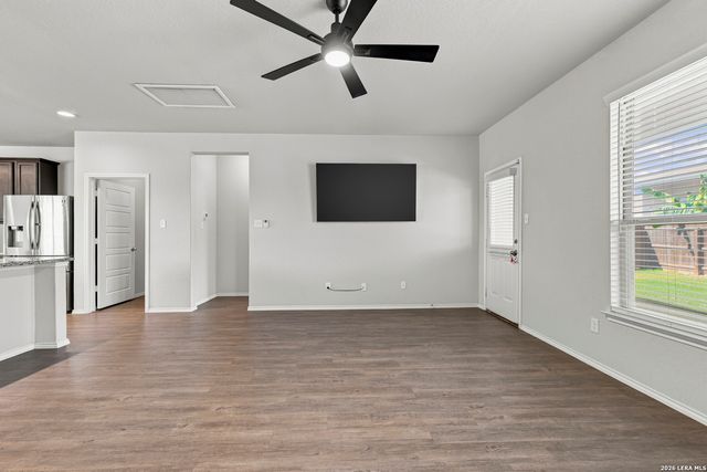1006 Terlan Dr, New Braunfels, TX 78130