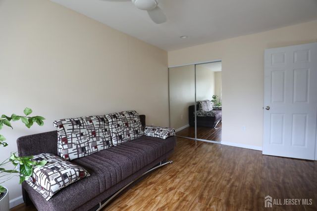 17 Wilson Court, East Brunswick, NJ 08816