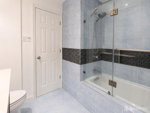 17 Wilson Court, East Brunswick, NJ 08816