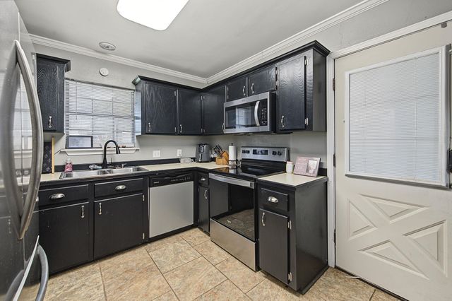 352 Firwood Drive, Houma, LA 70363