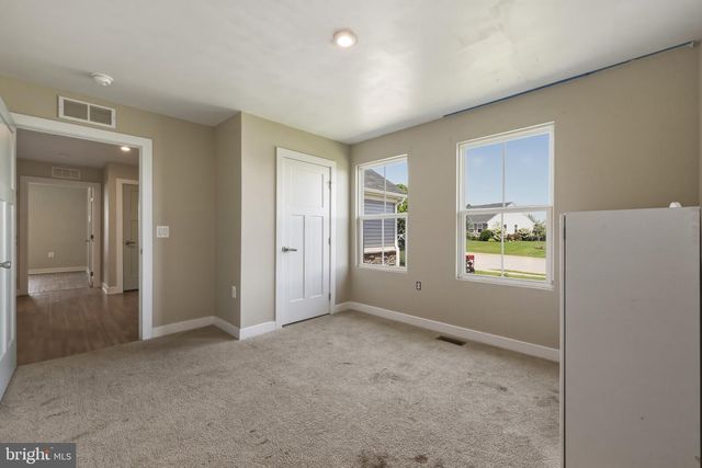 43 ELSTOW WAY, Martinsburg, WV 25405