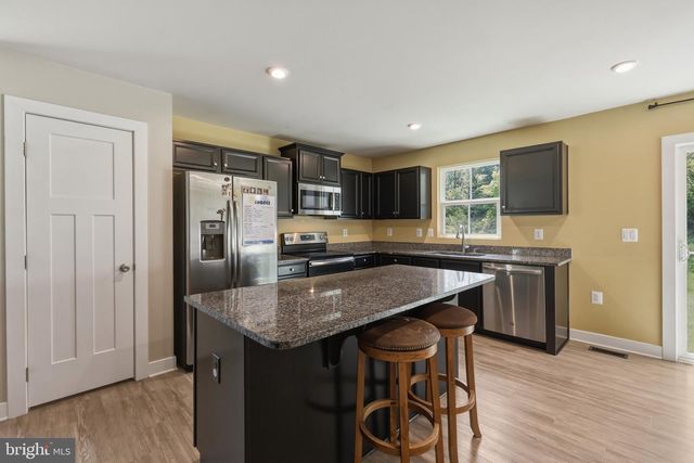 43 ELSTOW WAY, Martinsburg, WV 25405