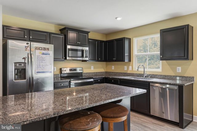 43 ELSTOW WAY, Martinsburg, WV 25405