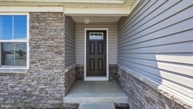 43 ELSTOW WAY, Martinsburg, WV 25405