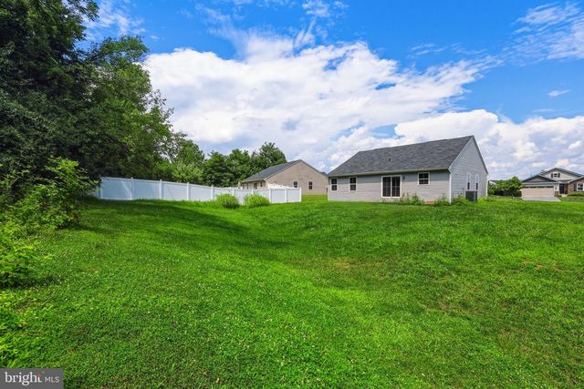 43 ELSTOW WAY, Martinsburg, WV 25405