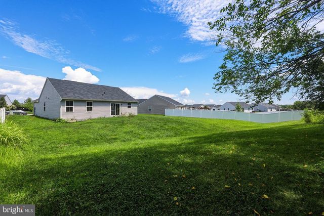 43 ELSTOW WAY, Martinsburg, WV 25405