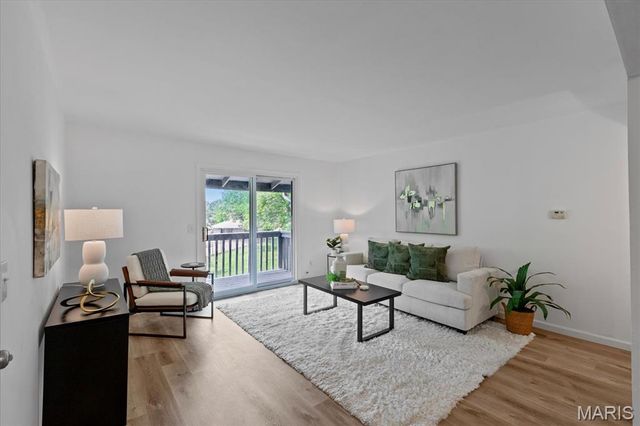 1733 Gascony Parc Drive 1733, Lake St Louis, MO 63367