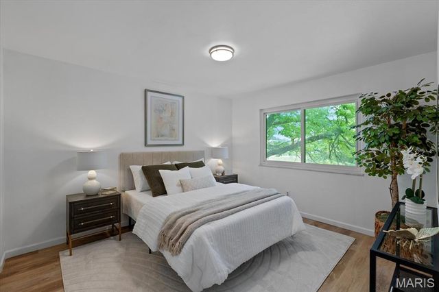 1733 Gascony Parc Drive 1733, Lake St Louis, MO 63367