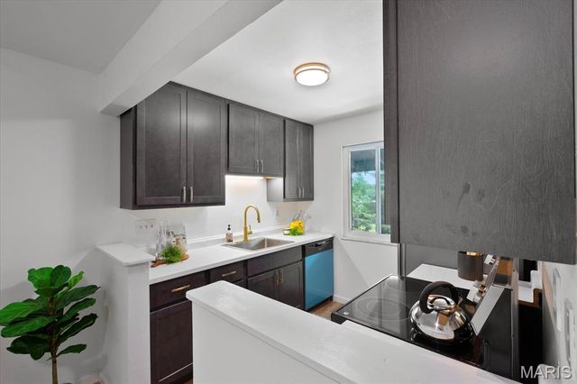 1733 Gascony Parc Drive 1733, Lake St Louis, MO 63367