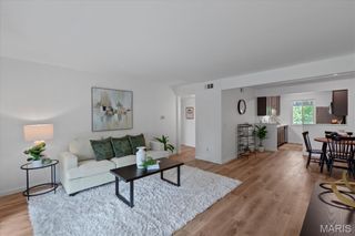 1733 Gascony Parc Drive 1733, Lake St Louis, MO 63367
