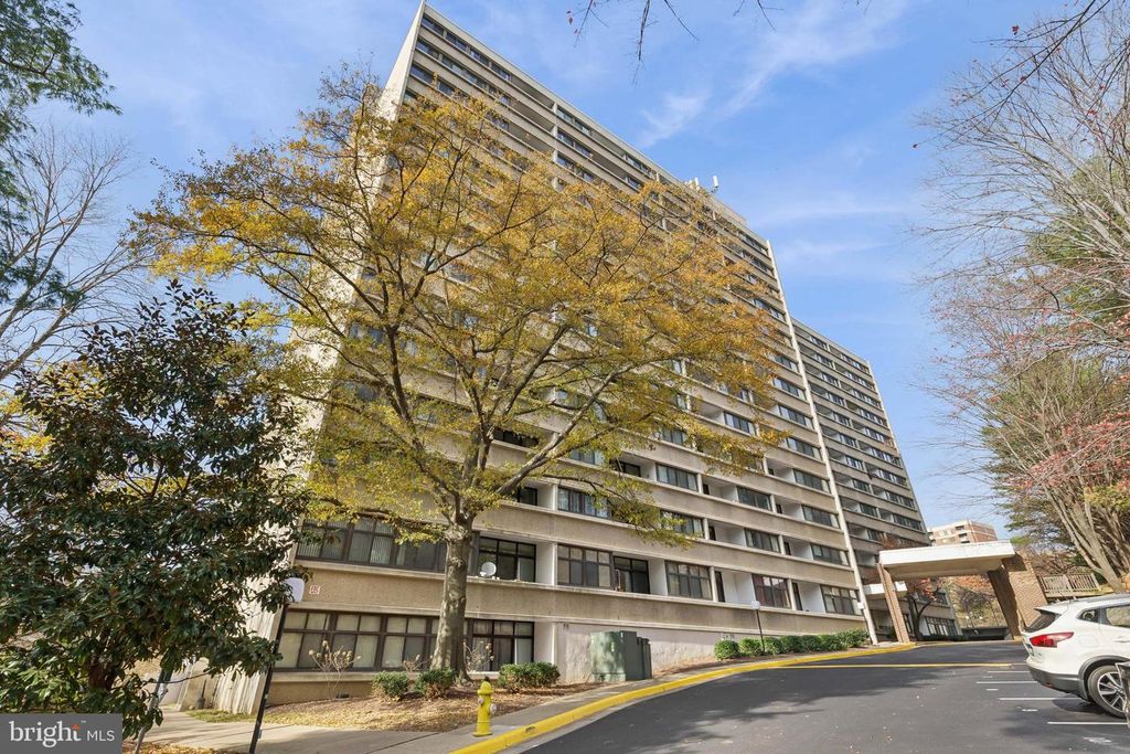 5911 EDSALL RD #801, Alexandria, VA 22304