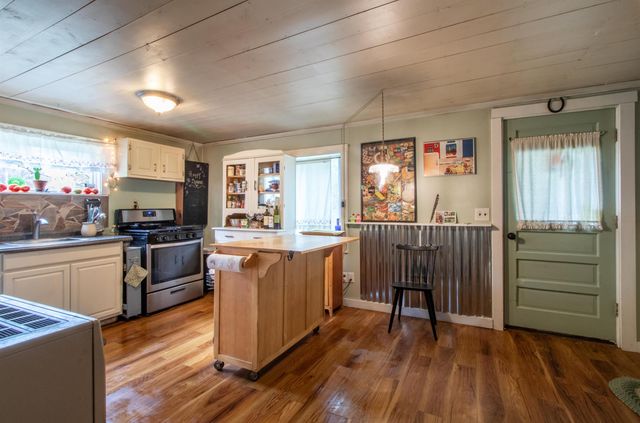 160 Heritage Lane, Lyndon, VT 05851