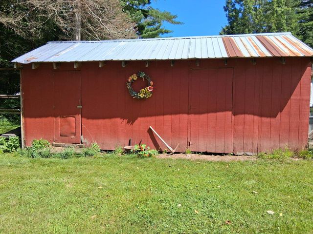160 Heritage Lane, Lyndon, VT 05851