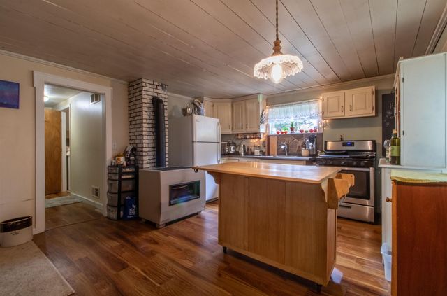 160 Heritage Lane, Lyndon, VT 05851