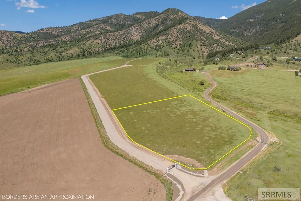 Image 2 of property listing at L1B1 Grand View Heights, Swan Valley, ID 83449
