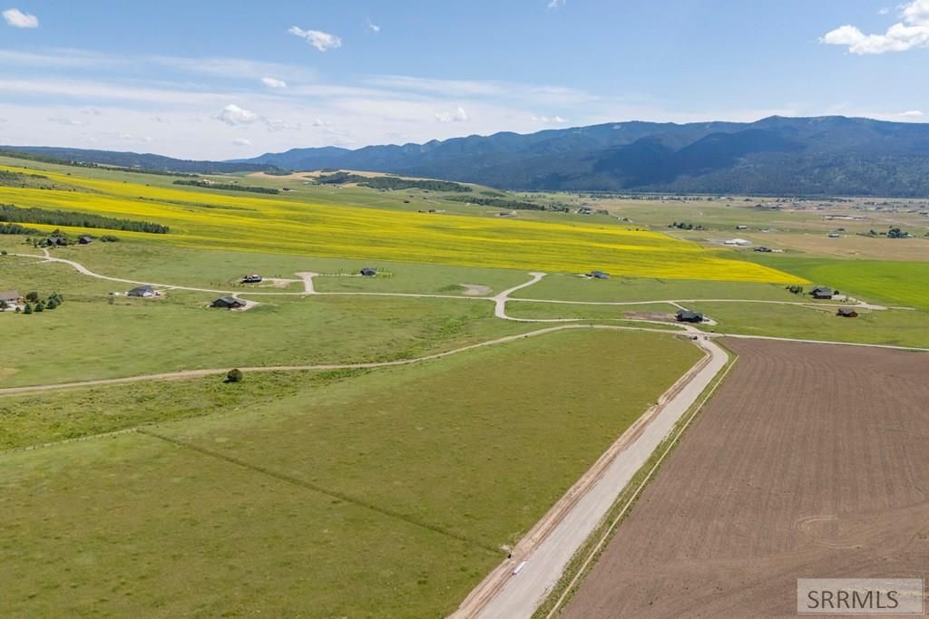 Image 4 of property listing at L1B1 Grand View Heights, Swan Valley, ID 83449