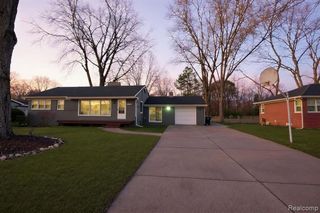 30143 Hoy Street, Livonia, MI 48154