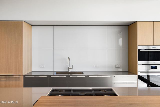 4849 N Camelback Ridge Road B104, Scottsdale, AZ 85251