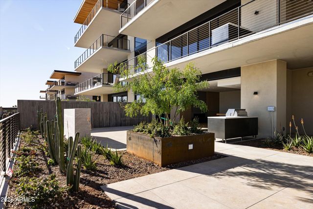 4849 N Camelback Ridge Road B104, Scottsdale, AZ 85251