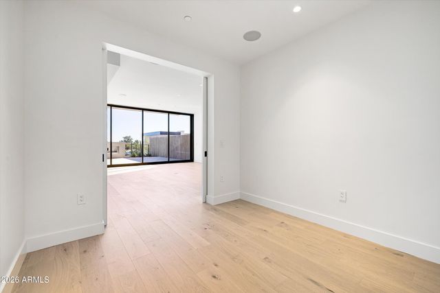 4849 N Camelback Ridge Road B104, Scottsdale, AZ 85251