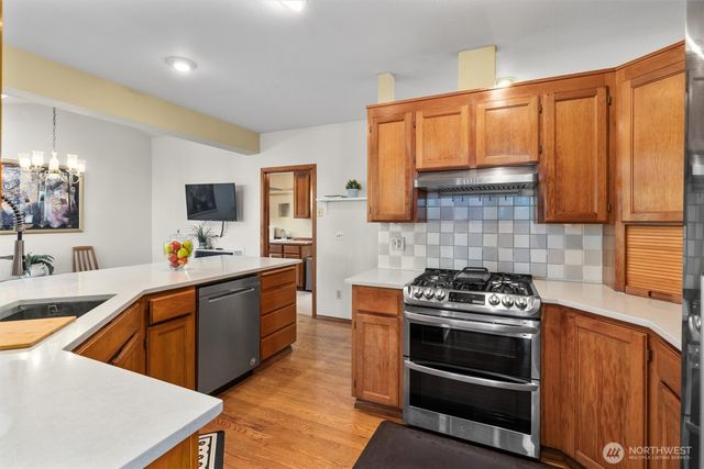 1928 Dumas Circle NE, Tacoma, WA 98422