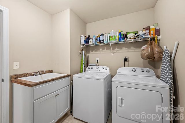 27 Pounding Mill Road, Hendersonville, NC 28792