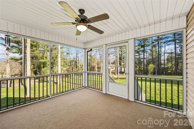 27 Pounding Mill Road, Hendersonville, NC 28792