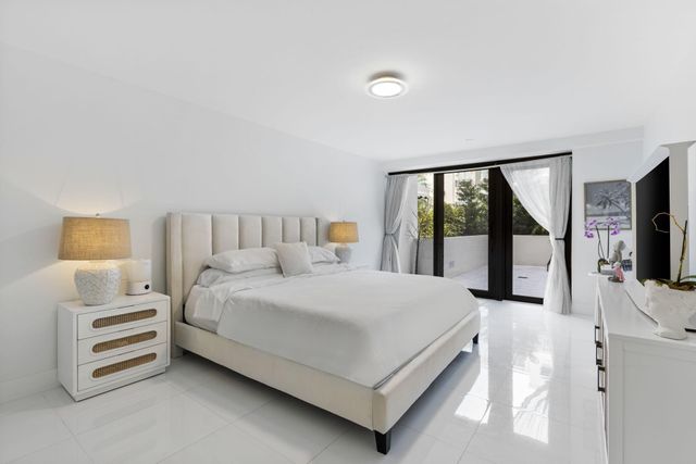 529 S Flagler Drive Th3f, West Palm Beach, FL 33401