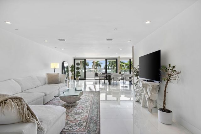 529 S Flagler Drive Th3f, West Palm Beach, FL 33401