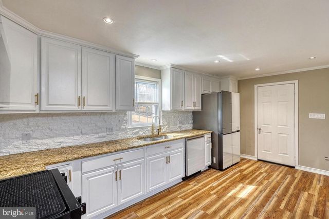 1312 WHITEFORD RD, York, PA 17402