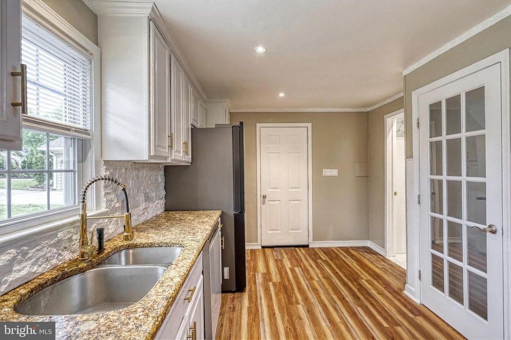 Image 17 of property listing at 1312 WHITEFORD RD, York, PA 17402