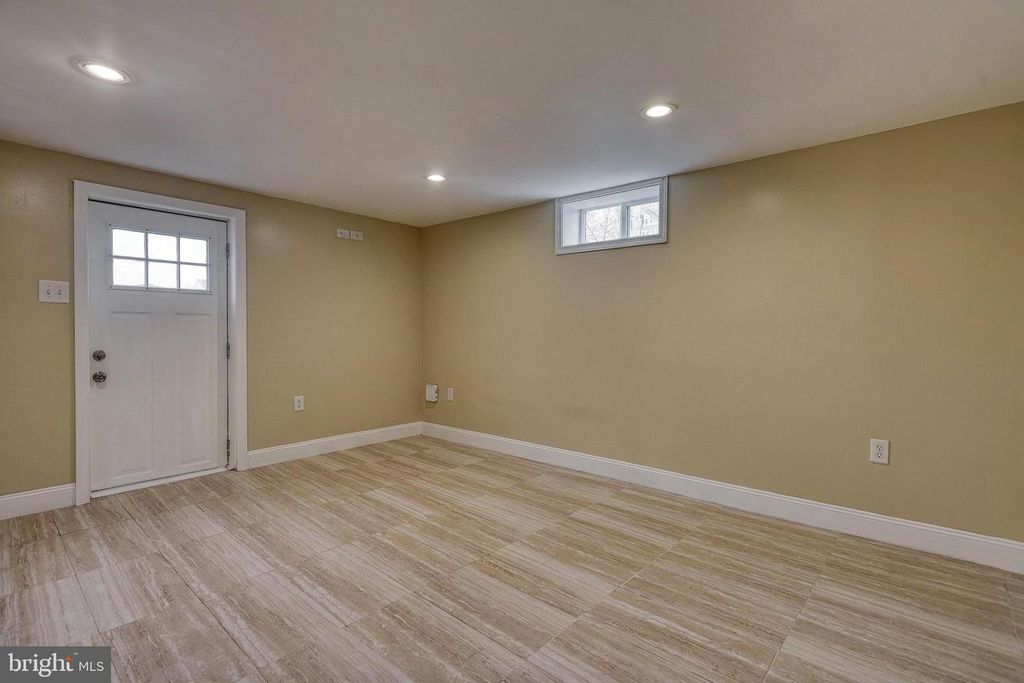 Image 31 of property listing at 1312 WHITEFORD RD, York, PA 17402