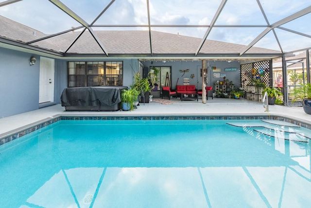 725 SE 56TH AVENUE, Ocala, FL 34480