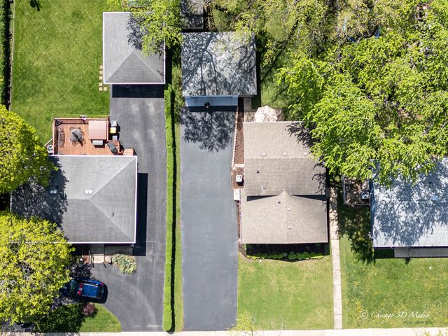 2207 Kirchoff Road, Rolling Meadows, IL 60008