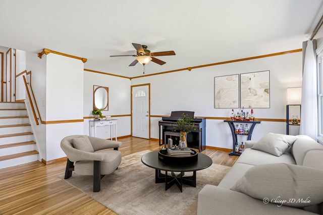 2207 Kirchoff Road, Rolling Meadows, IL 60008