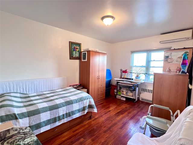 5328 196th Street, Fresh Meadows, NY 11365