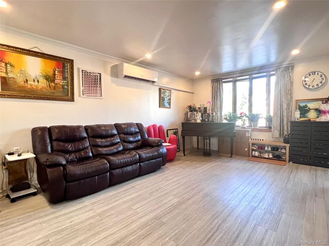 5328 196th Street, Fresh Meadows, NY 11365