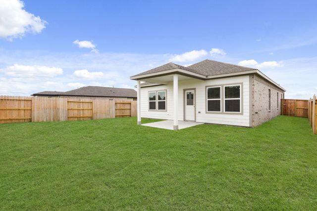 480 Long Branch Drive, Dayton, TX 77535
