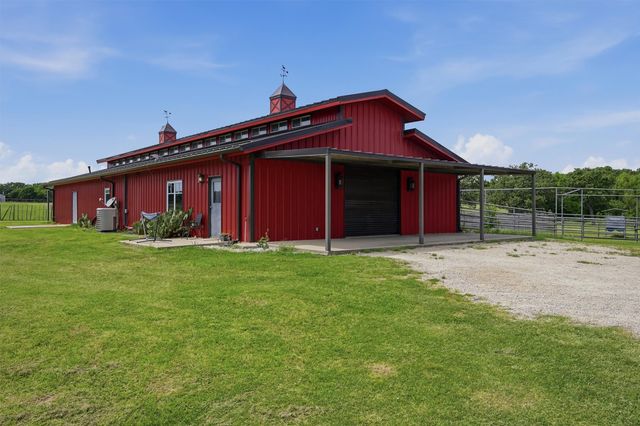 1371-A County Road 130, Whitesboro, TX 76273