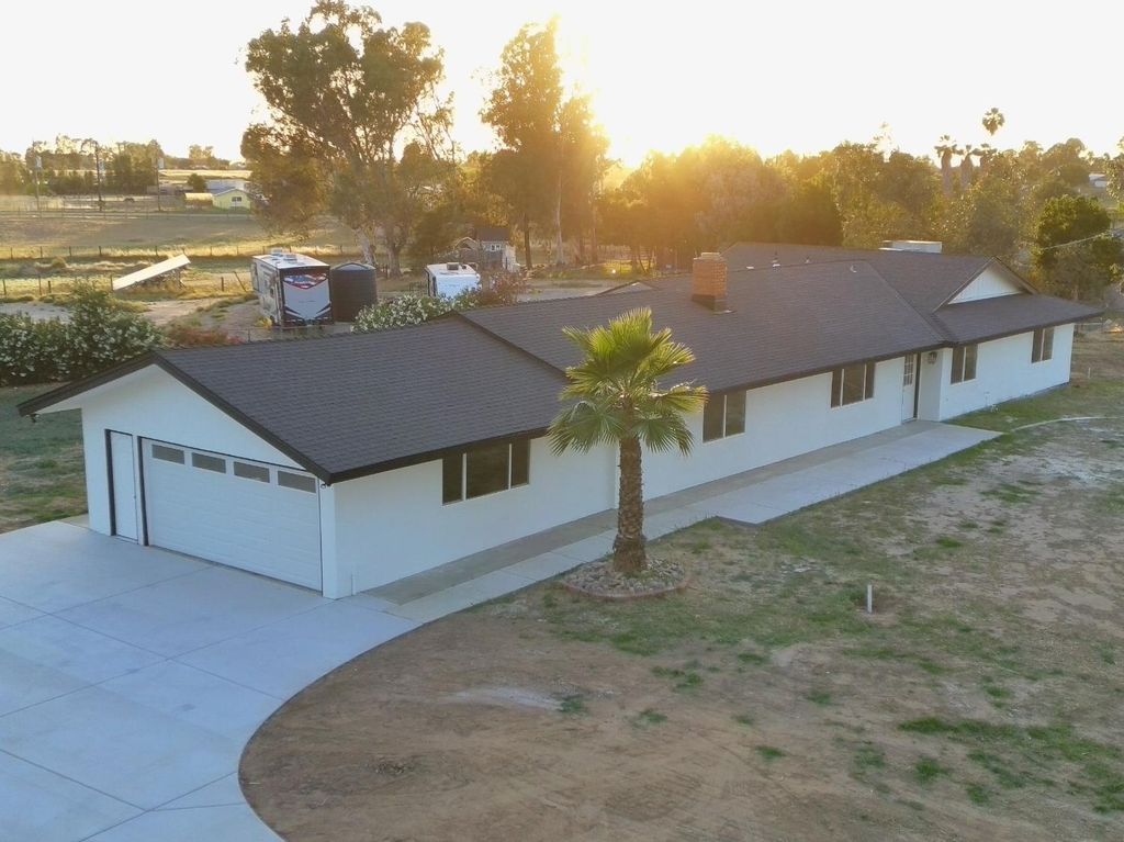Image 12 of property listing at 36610 Kenneth Avenue, Madera, CA 93636