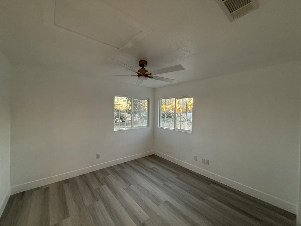 Image 23 of property listing at 36610 Kenneth Avenue, Madera, CA 93636
