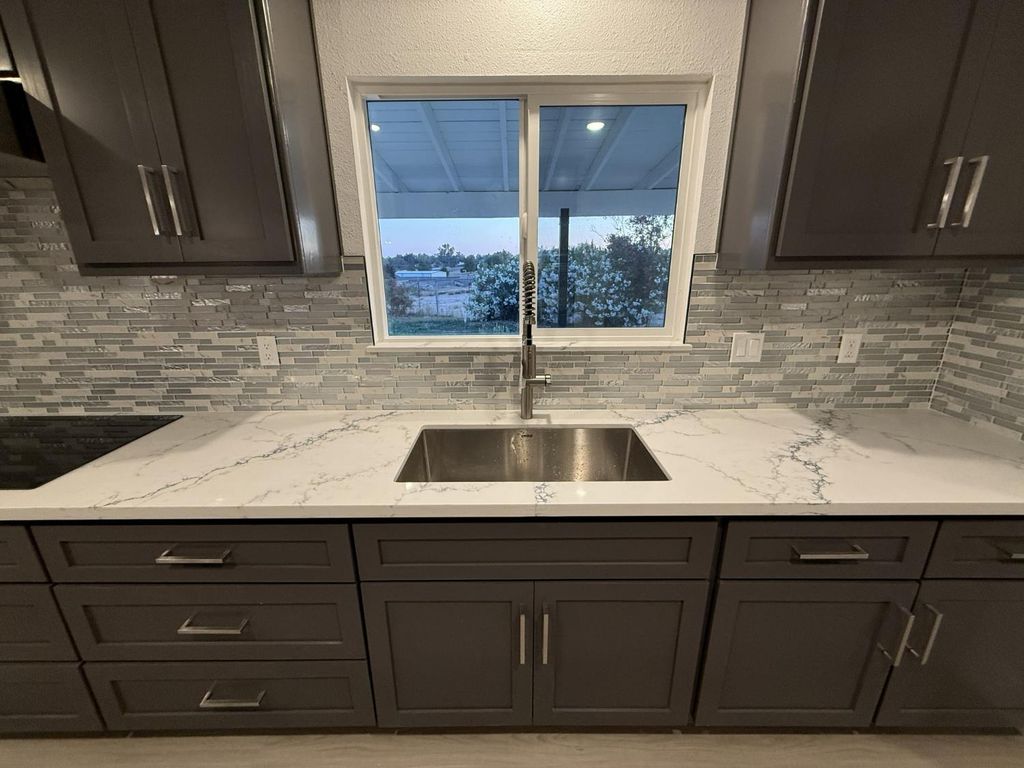 Image 29 of property listing at 36610 Kenneth Avenue, Madera, CA 93636