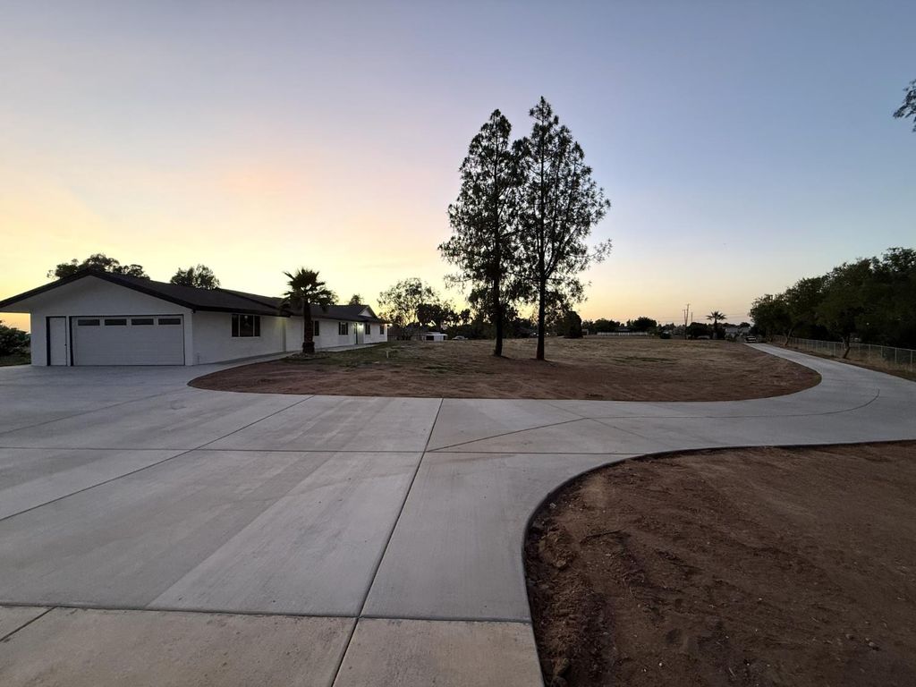 Image 4 of property listing at 36610 Kenneth Avenue, Madera, CA 93636