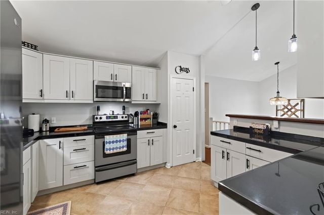 303 Marl Ravine RD, Yorktown, VA 23692