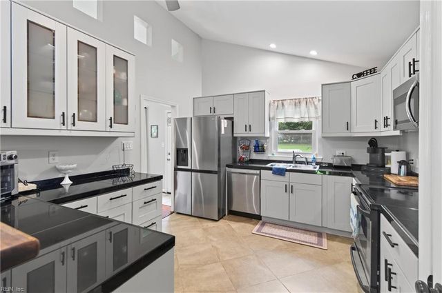 303 Marl Ravine RD, Yorktown, VA 23692